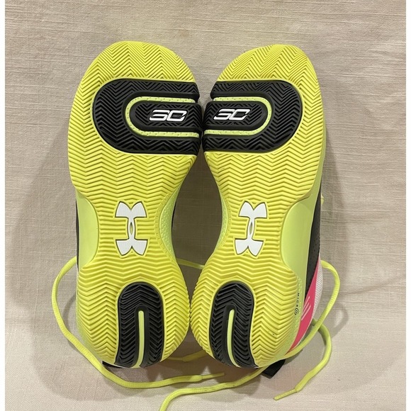 Under Armour Steph Curry SC 3ZER0‎ 4 GS \'WHITE VIS YELLOW\'  Basketball Shoes 6Y main image 2